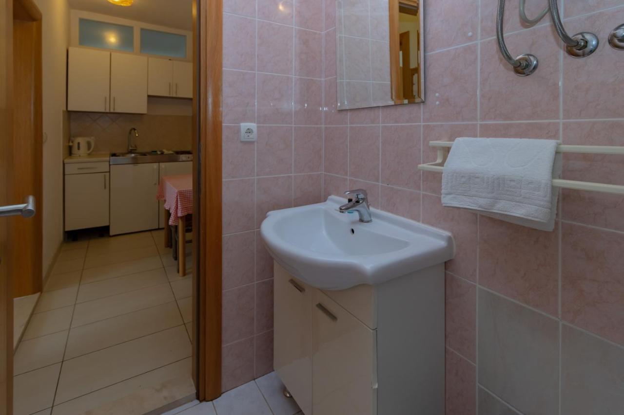 Apartments Villa Jadranka Marusici  Екстериор снимка